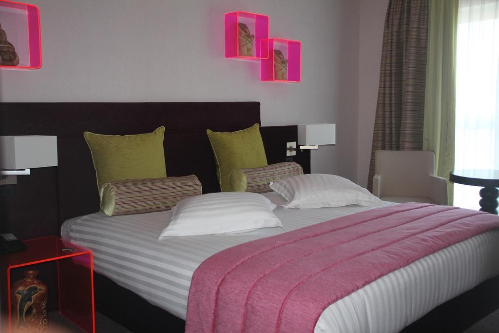 Hotel La Roseraie Wemmel Δωμάτιο φωτογραφία