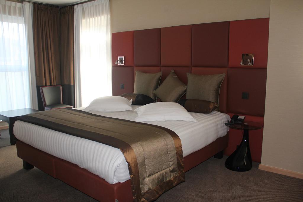 Hotel La Roseraie Wemmel Δωμάτιο φωτογραφία